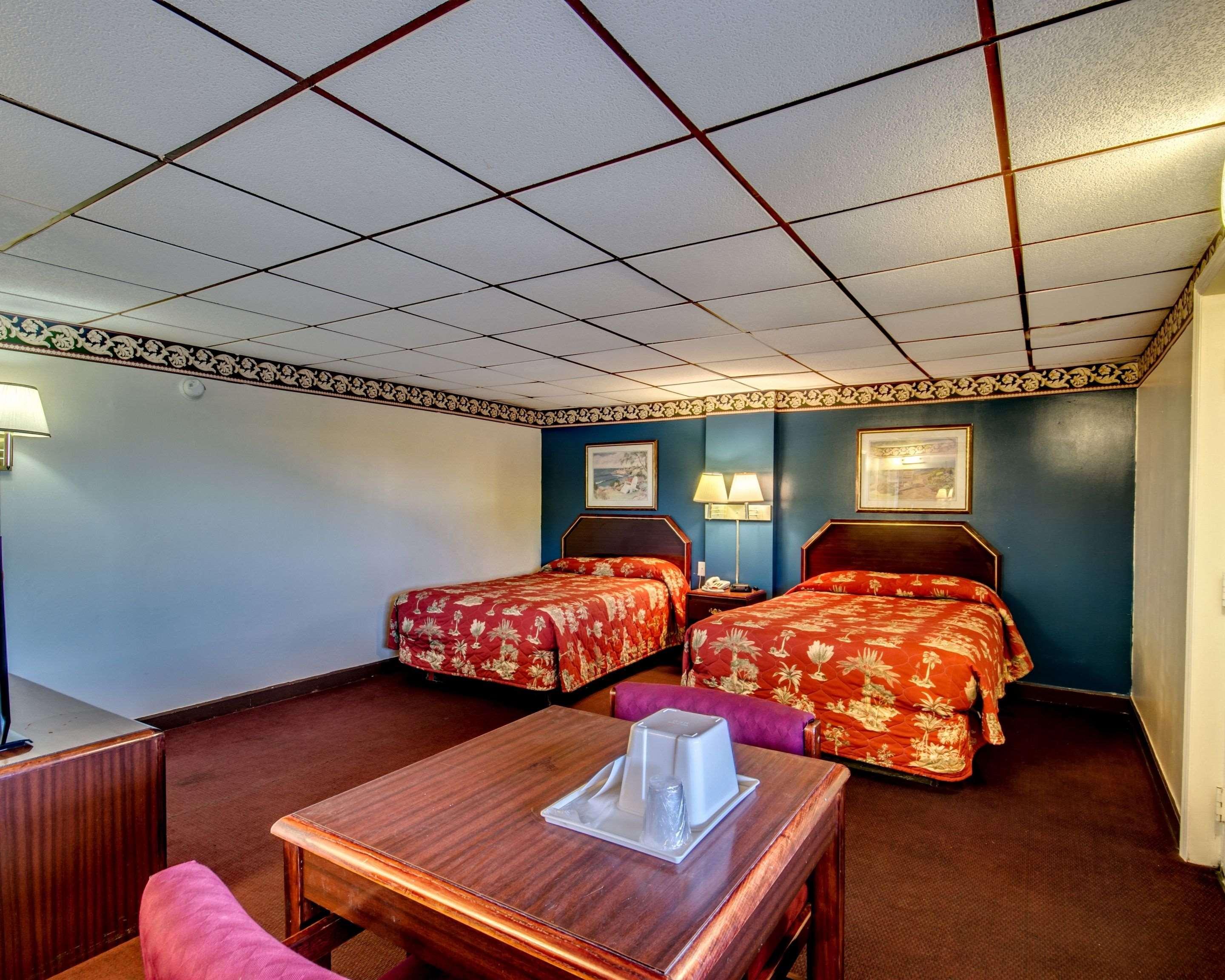 Econo Lodge Τζώρτζταουν Εξωτερικό φωτογραφία